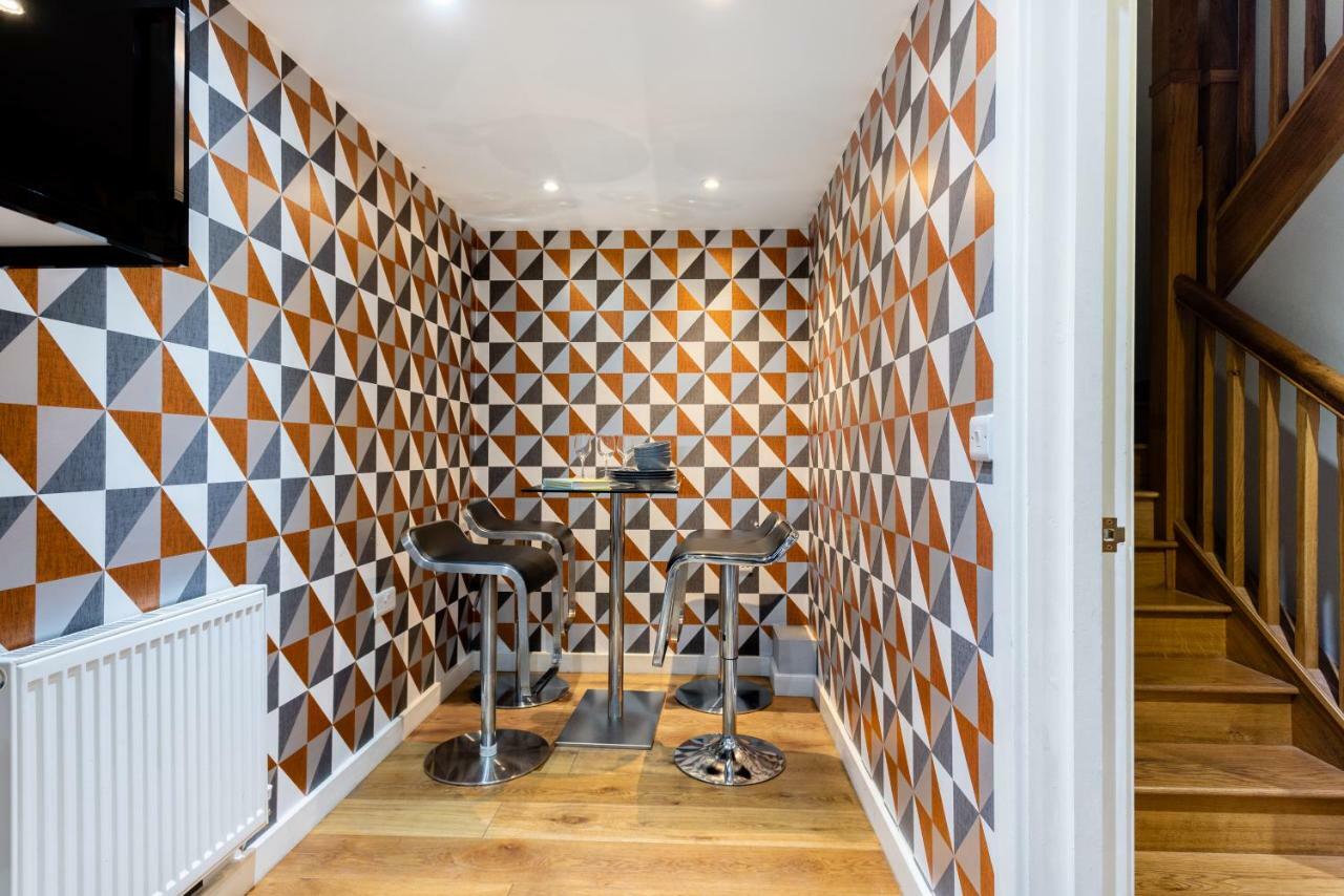 The Norfolk Maisonette - Lovely 4Bdr Mews Лондон Экстерьер фото