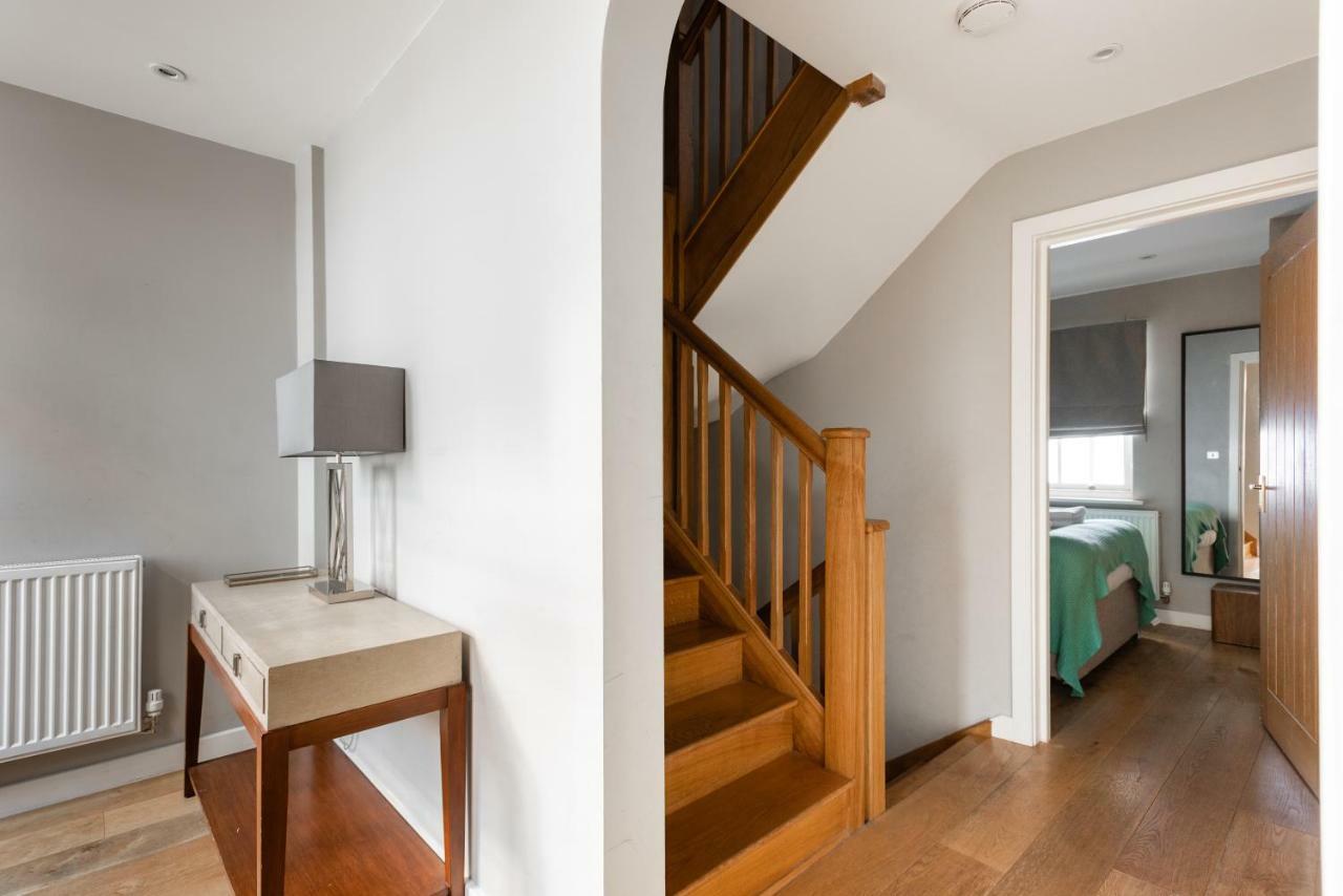 The Norfolk Maisonette - Lovely 4Bdr Mews Лондон Экстерьер фото